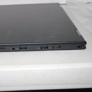 Компания Lenovo ThinkPad в Х1 Йога 20FQ005XUS 14 OLED-дисплей с разреш