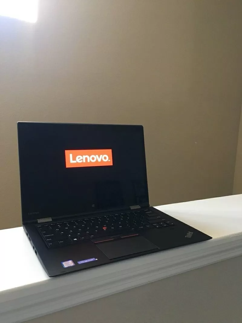 Компания Lenovo ThinkPad в Х1 йоги, 14 ОЛЕД i7 с тактовой частотой 2, 6  6