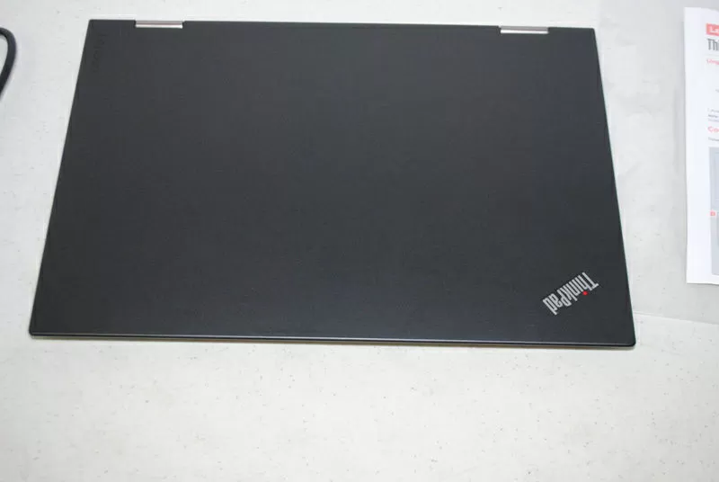 Компания Lenovo ThinkPad в Х1 Йога 20FQ005XUS 14 OLED-дисплей с разреш 6